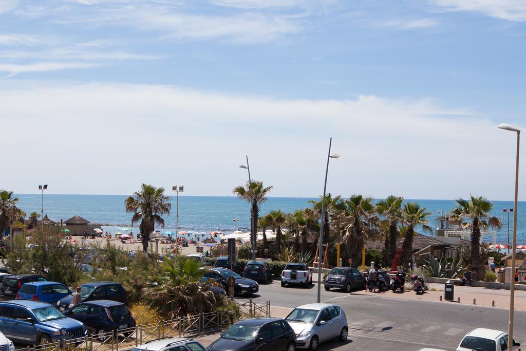 Villino Pasqui Lägenhet Lido di Ostia Exteriör bild